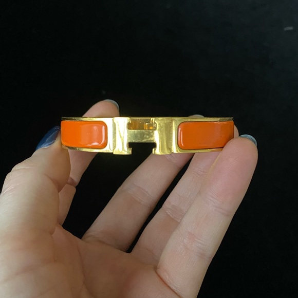 Hermes Clic H Bracelet Enamel Narrow, Orange - Picture 2 of 3